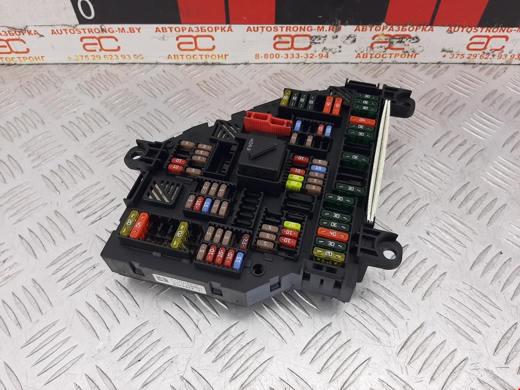 Датчик уровня в бачок омывателя BMW 5er 5 серия F10/F11/F07 2009-2017