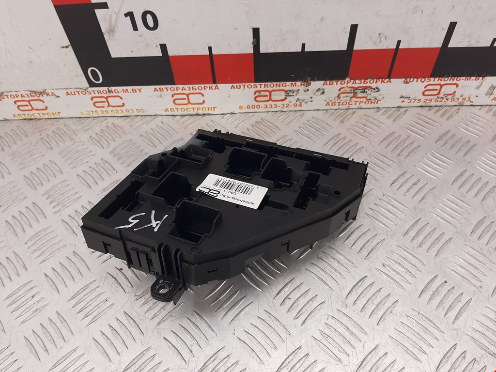 Датчик уровня в бачок омывателя BMW 5er 5 серия F10/F11/F07 2009-2017