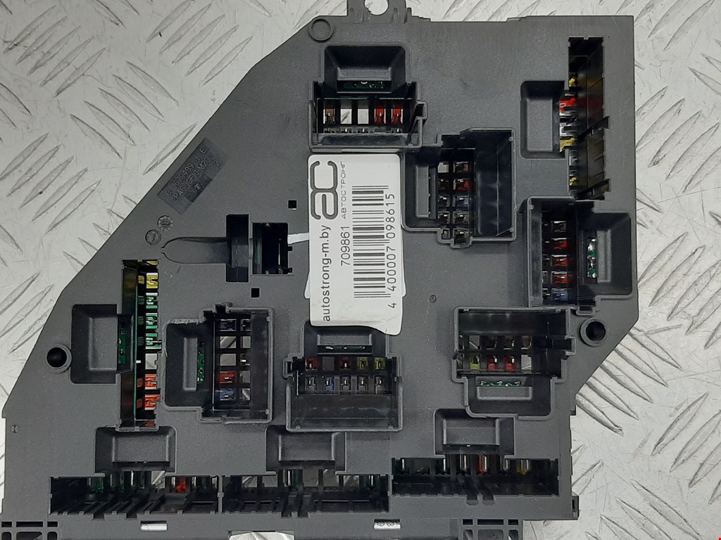 Датчик уровня в бачок омывателя BMW 5er 5 серия GT F07 2009-2016