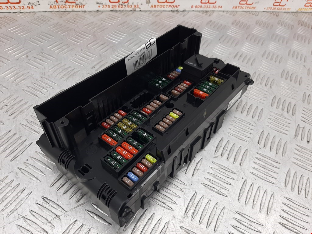 Датчик уровня в бачок омывателя BMW 5er 5 серия F10/F11/F07 2009-2017