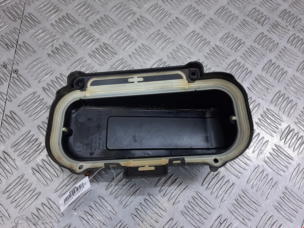 Датчик уровня в бачок омывателя BMW 5er 5 серия GT F07 2009-2016