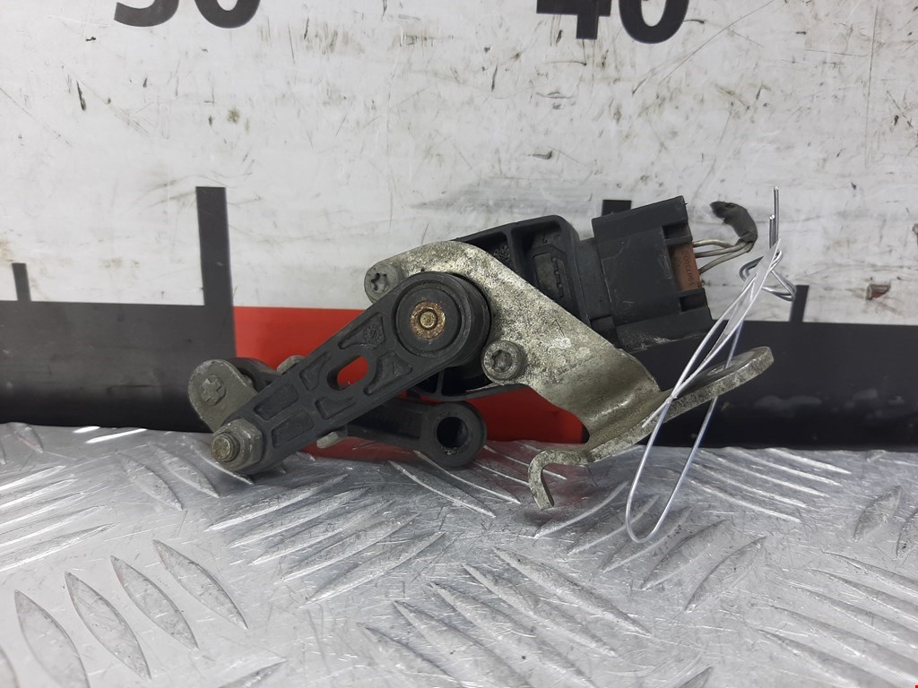 Датчик регулировки дорожного просвета BMW 5er 5 серия F10/F11/F07 2009-2017