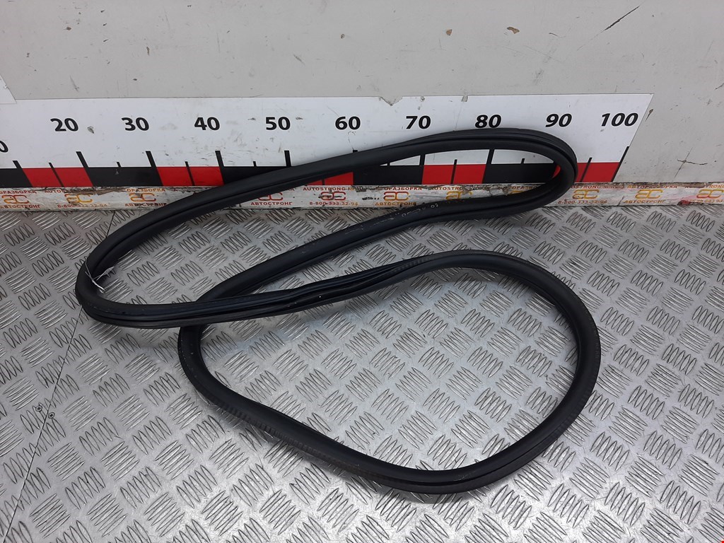 Уплотнитель двери Mini Cooper S Clubman (F54) (2015-2023)