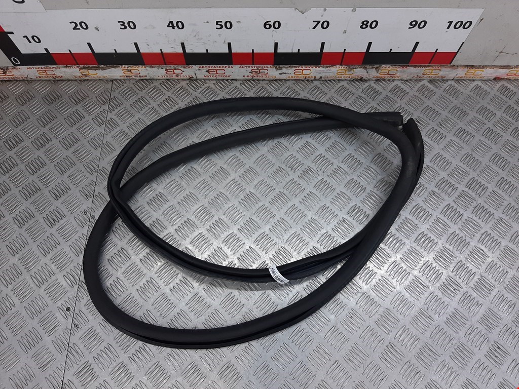 Уплотнитель двери BMW 7er 7 серия F01/F02/F04 2008-2015