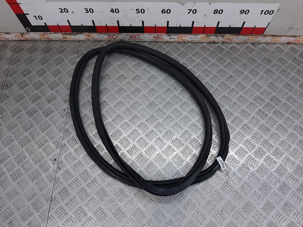 Уплотнитель двери BMW 7er 7 серия F01/F02/F04 2008-2015