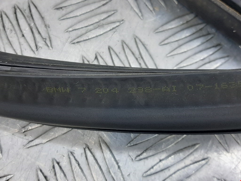 Уплотнитель (наружный) BMW 5er 5 серия F10/F11/F07 2009-2017