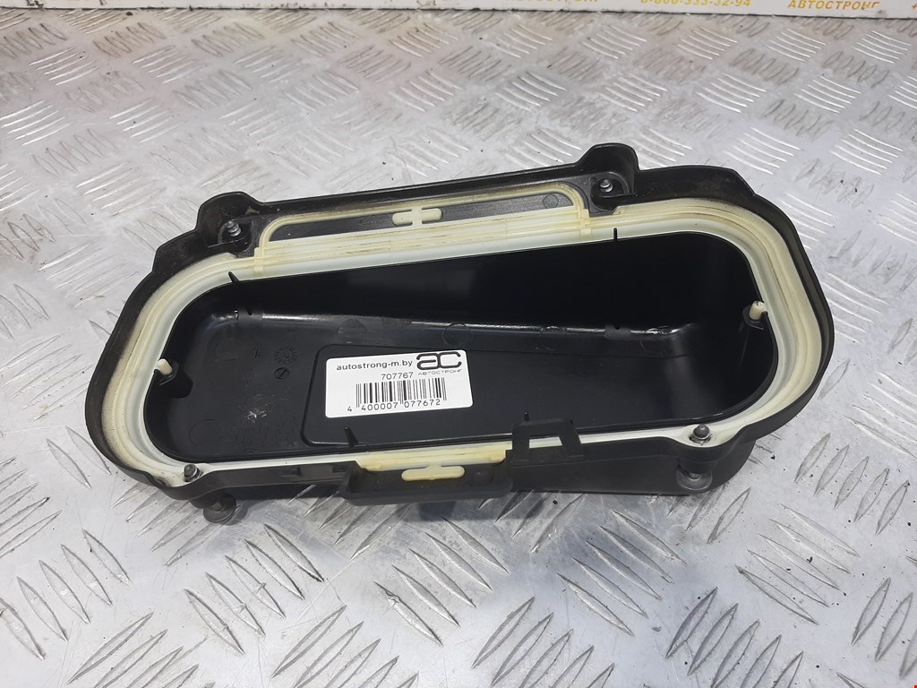 Датчик уровня в бачок омывателя BMW 5er 5 серия F10/F11/F07 2009-2017