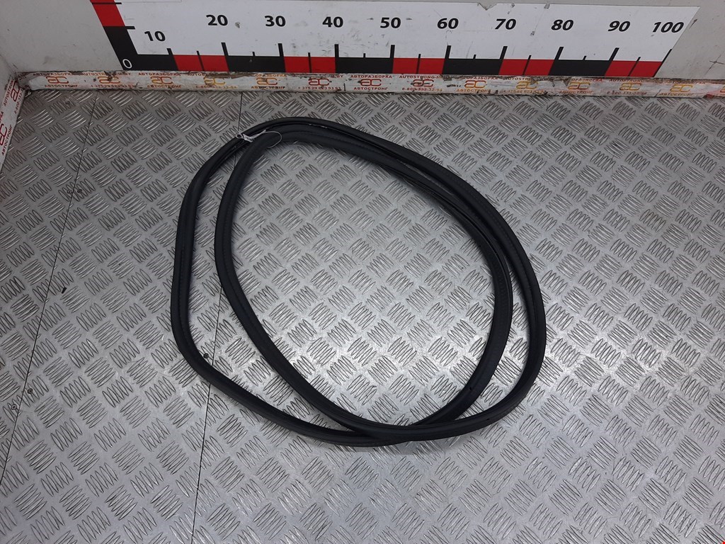 Уплотнитель (наружный) BMW 5er 5 серия F10/F11/F07 2009-2017