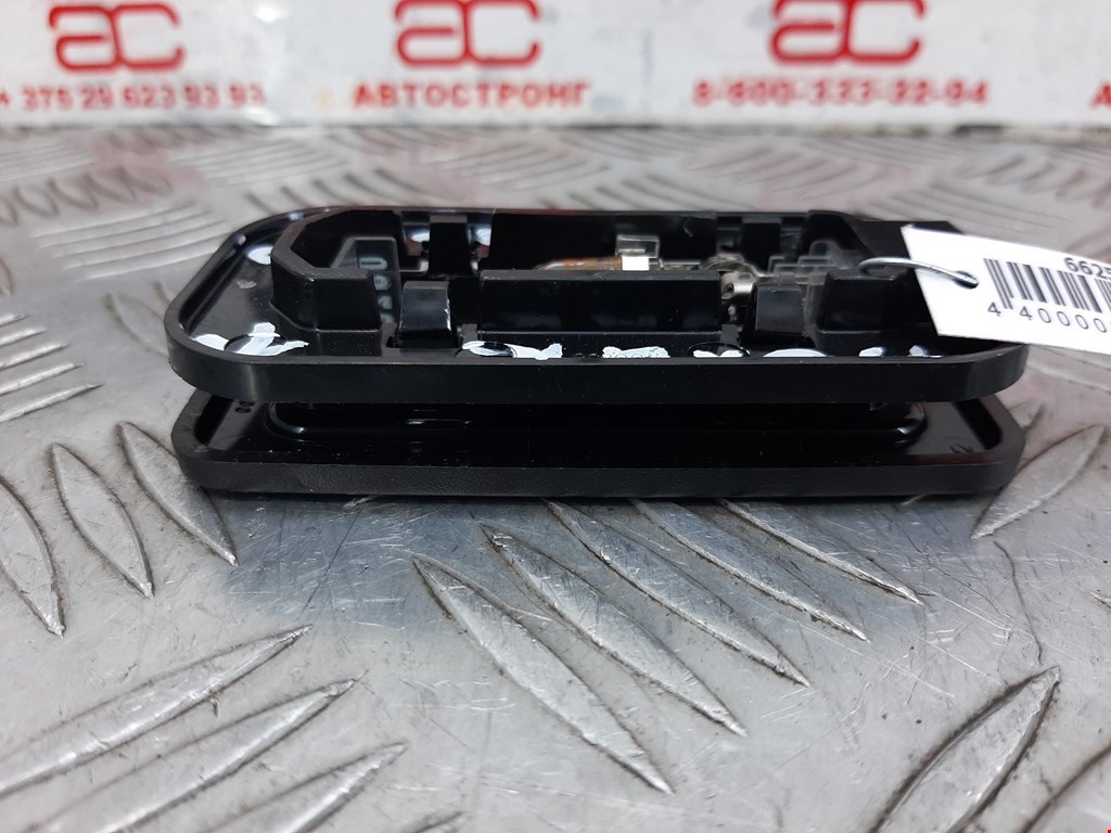 Плафон салонный (салона фонарь) BMW 5er 5 серия GT F07 2009-2016