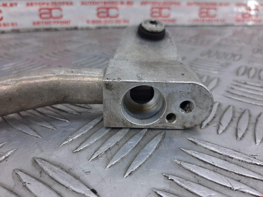 Трубка кондиционера BMW 5er 5 серия F10/F11/F07 2009-2017