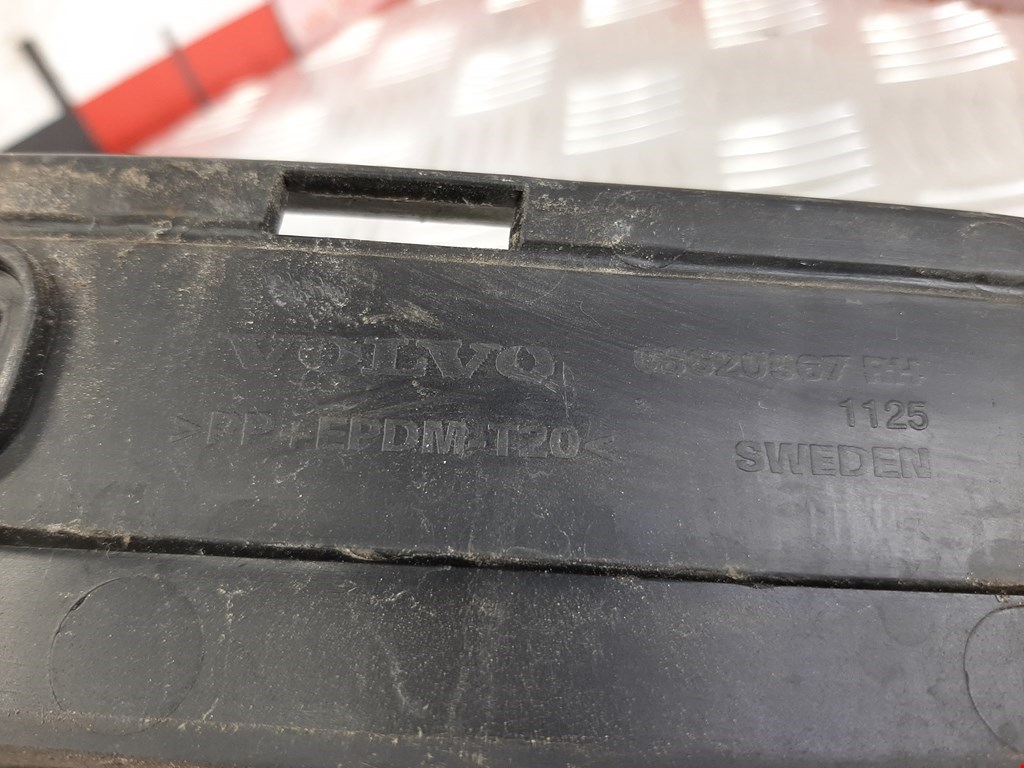 Кронштейн заднего бампера левый правый VOLVO XC90 2002-2014