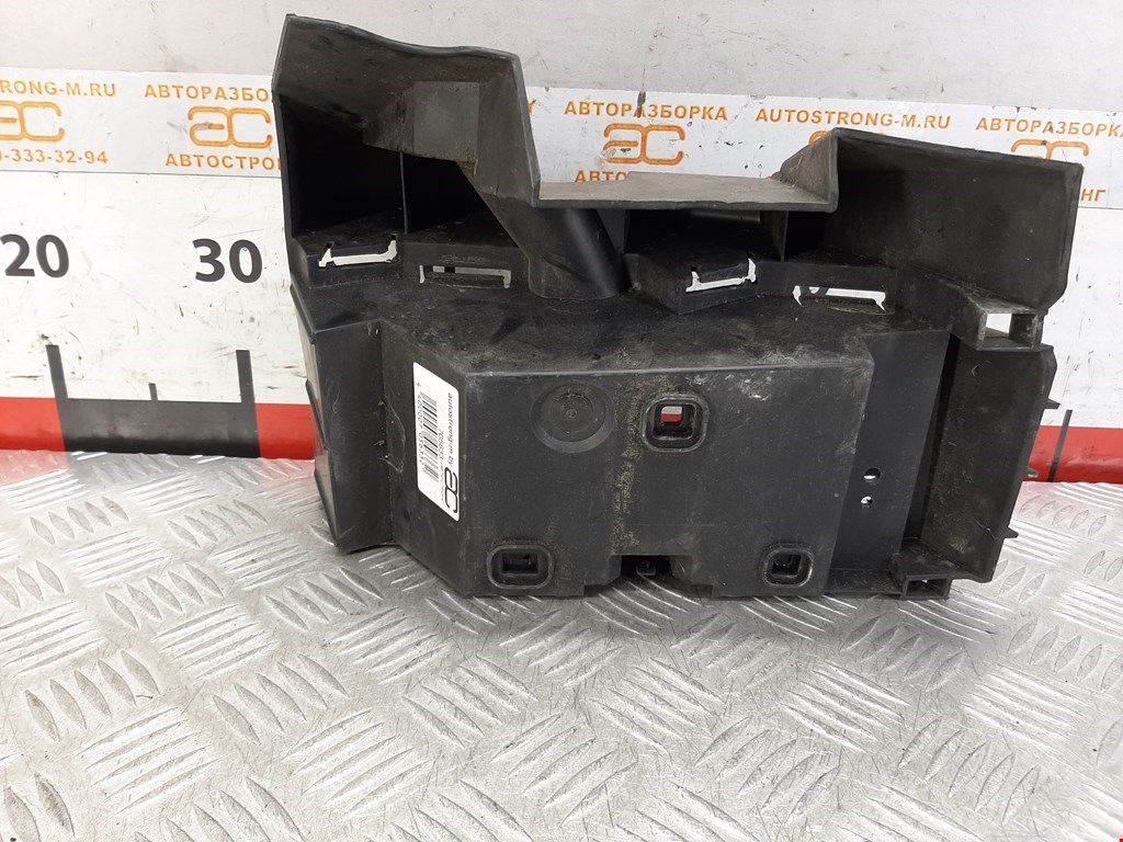 Кронштейн заднего бампера левый правый VOLVO XC90 2002-2014