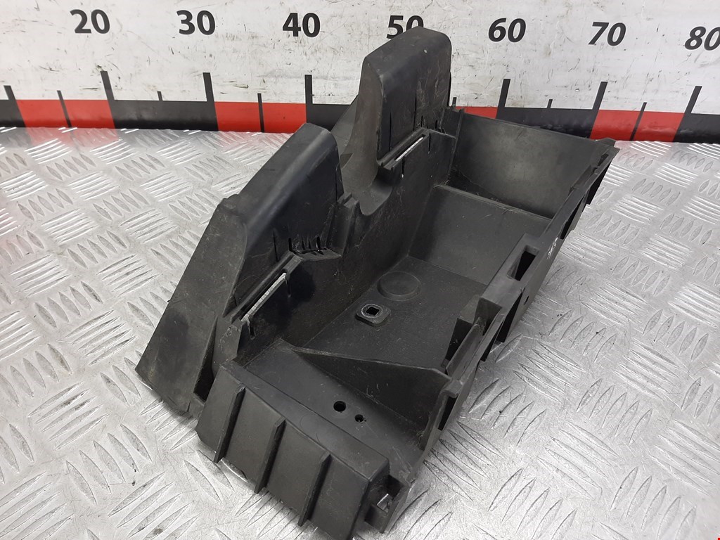 Кронштейн заднего бампера левый правый VOLVO XC90 2002-2014