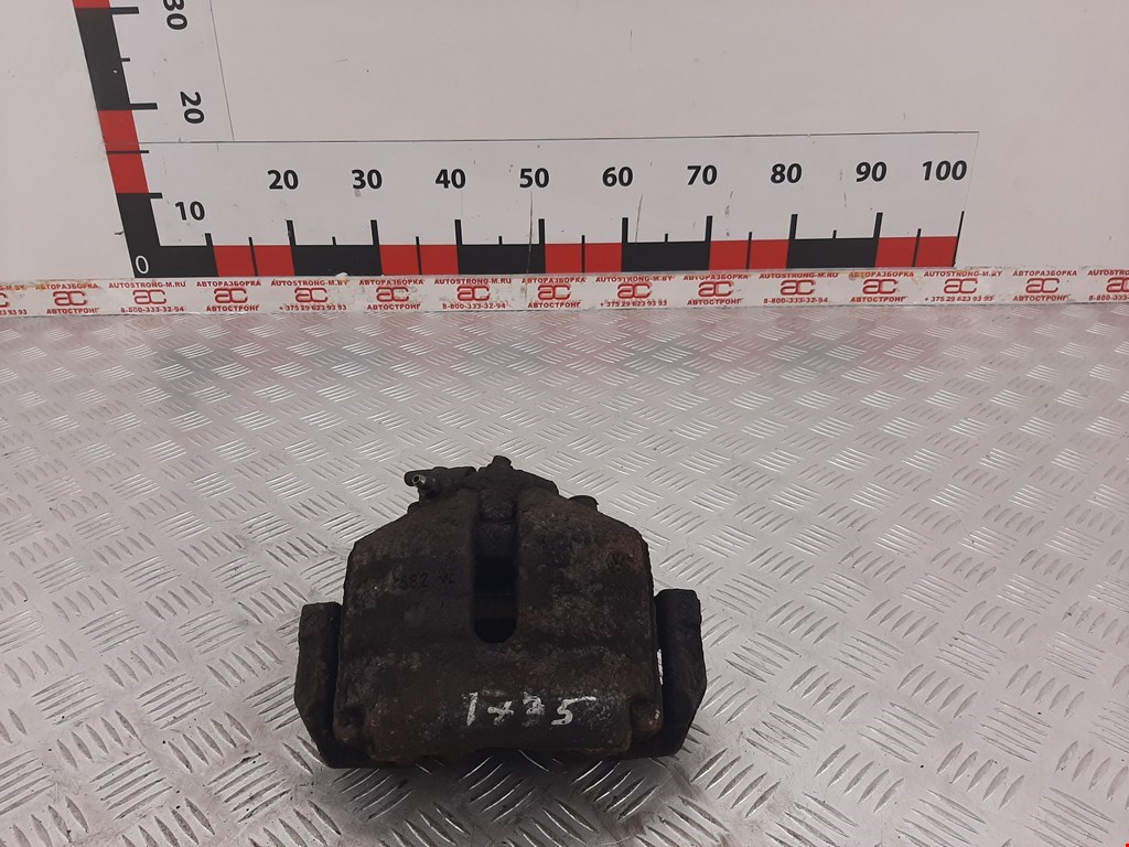 Суппорт передний правый VOLKSWAGEN Golf V Plus 2004-2009