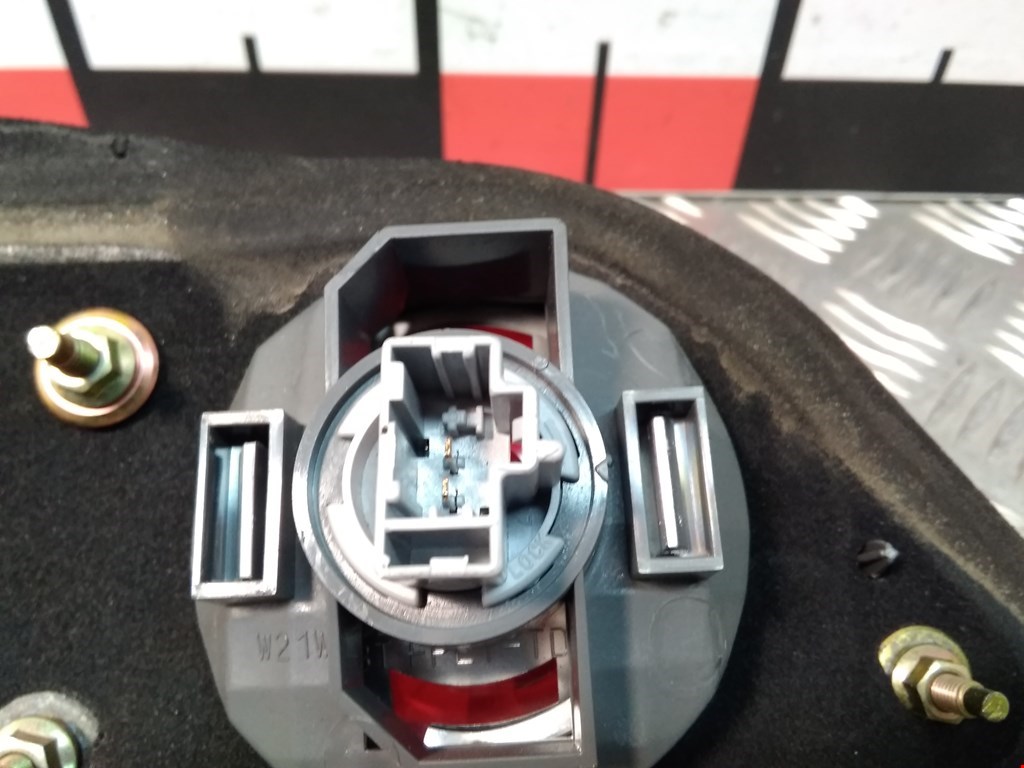 Фонарь задний внутренний правый HONDA Accord VII 2002-2007