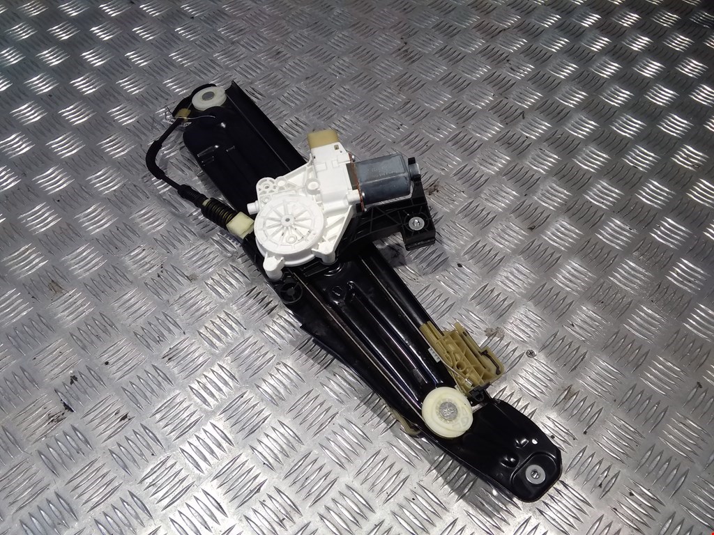 Стеклоподъемник задний левый BMW 7er 7 серия F01/F02/F04 2008-2015