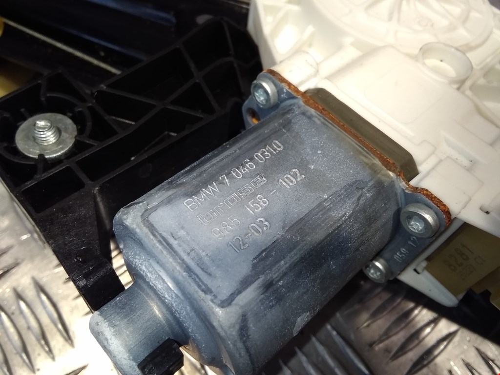 Стеклоподъемник задний левый BMW 7er 7 серия F01/F02/F04 2008-2015