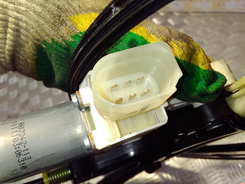 Стеклоподъемник передний левый BMW 5er 5 серия F10/F11/F07 2009-2017