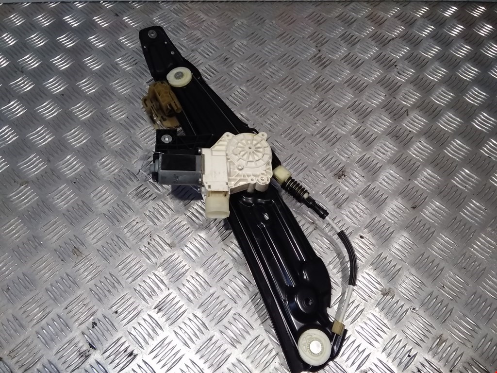 Стеклоподъемник задний левый BMW 5er 5 серия F10/F11/F07 2009-2017