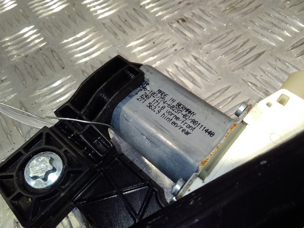 Стеклоподъемник задний левый BMW 5er 5 серия F10/F11/F07 2009-2017