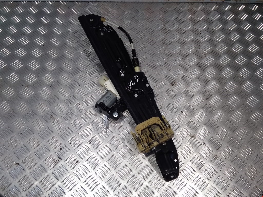 Стеклоподъемник задний левый BMW 5er 5 серия F10/F11/F07 2009-2017