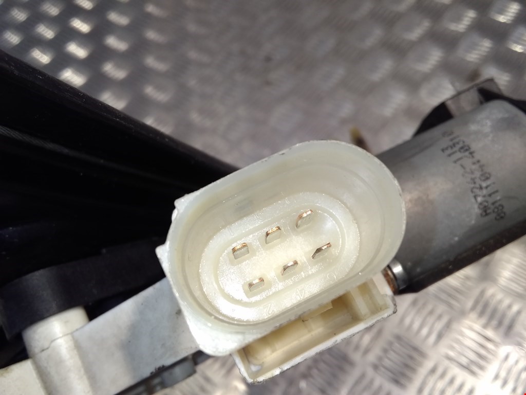 Стеклоподъемник задний левый BMW 5er 5 серия F10/F11/F07 2009-2017