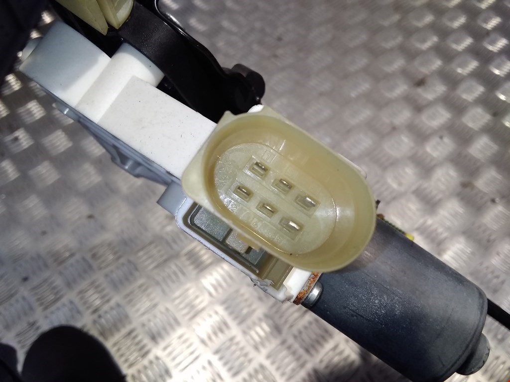 Стеклоподъемник передний левый BMW 7er 7 серия F01/F02/F04 2008-2015