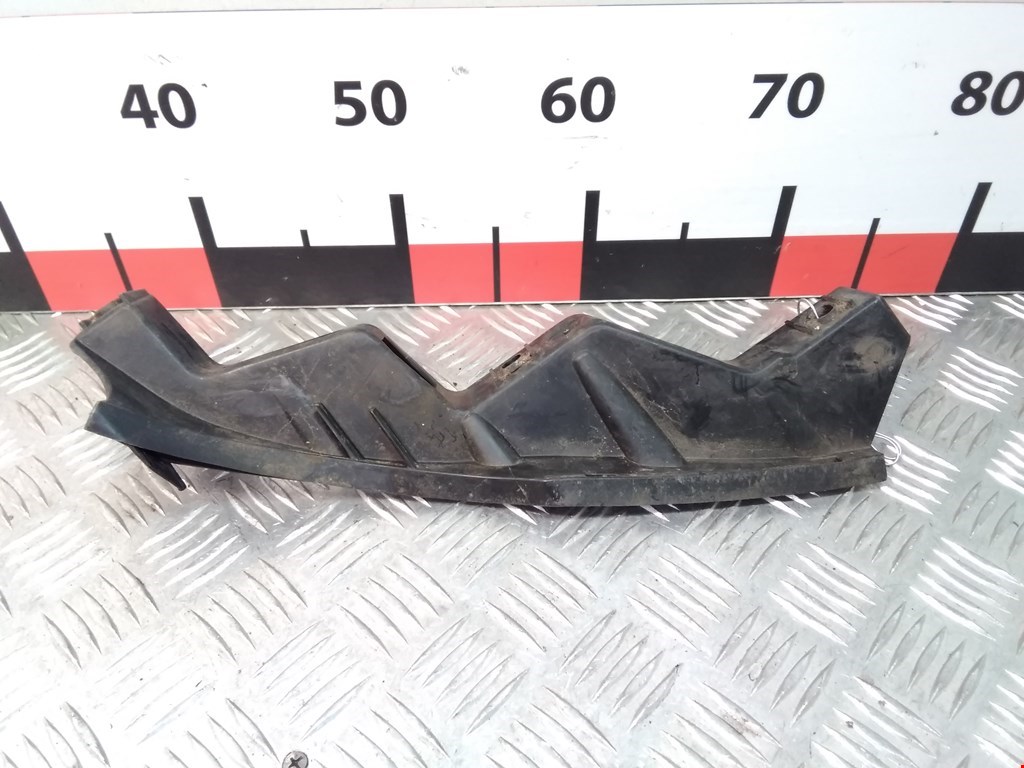 Кронштейн переднего бампера правый VOLKSWAGEN Passat B6 2005-2011