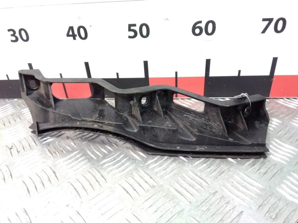 Кронштейн переднего бампера левый VOLKSWAGEN Passat B6 2005-2011