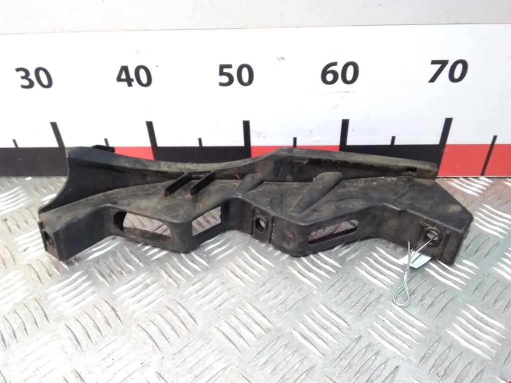 Кронштейн переднего бампера левый VOLKSWAGEN Passat B6 2005-2011