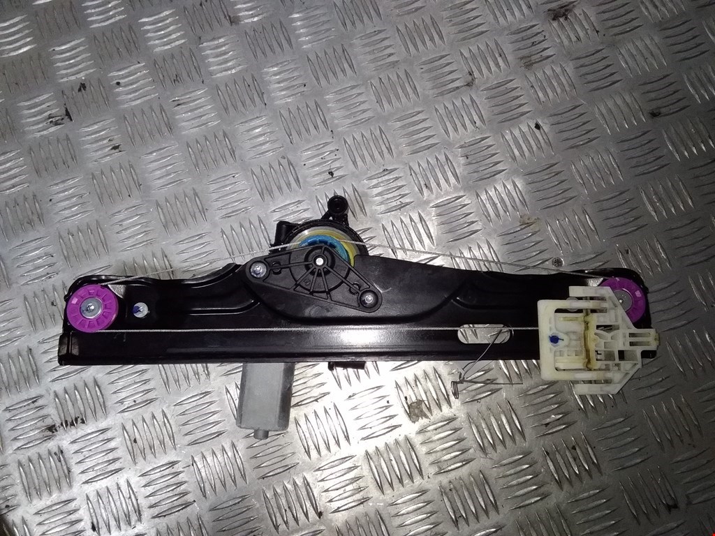 Стеклоподъемник задний правый MINI Clubman Estate F54 2016-н.в.