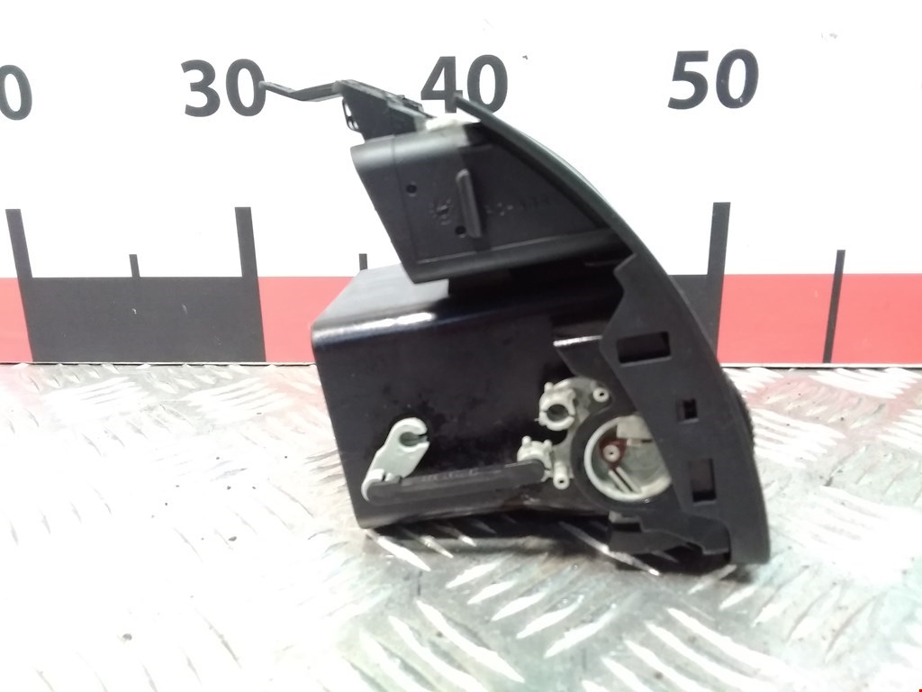 Дефлектор воздушный VOLKSWAGEN Touran 2003-2010