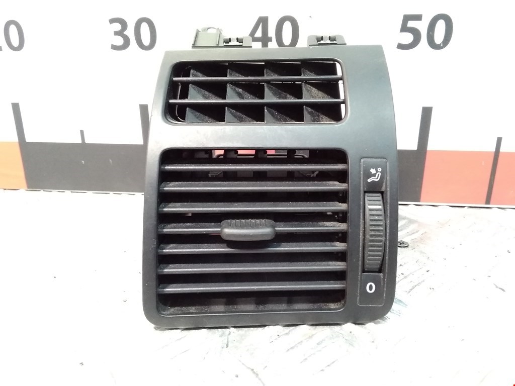 Дефлектор воздушный VOLKSWAGEN Touran 2003-2010