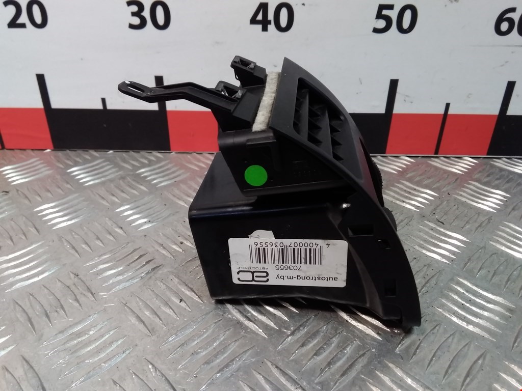 Дефлектор воздушный VOLKSWAGEN Touran 2003-2010