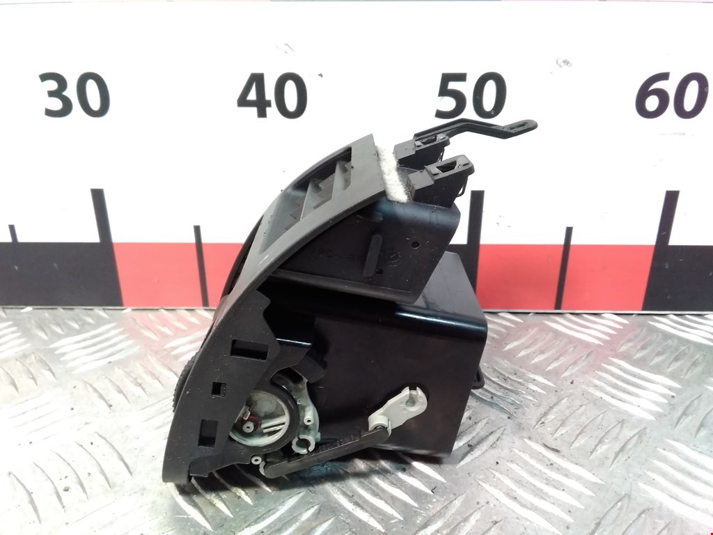 Дефлектор воздушный VOLKSWAGEN Touran 2003-2010