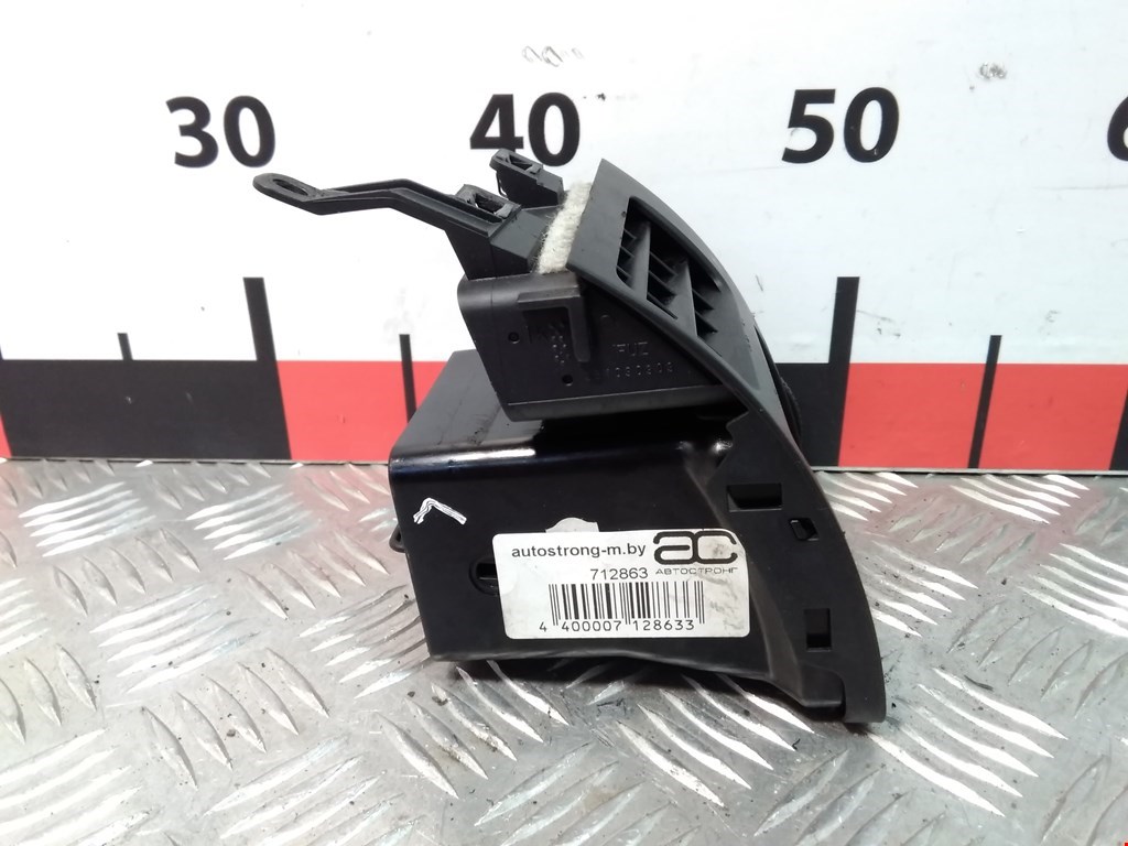 Дефлектор воздушный VOLKSWAGEN Touran 2003-2010