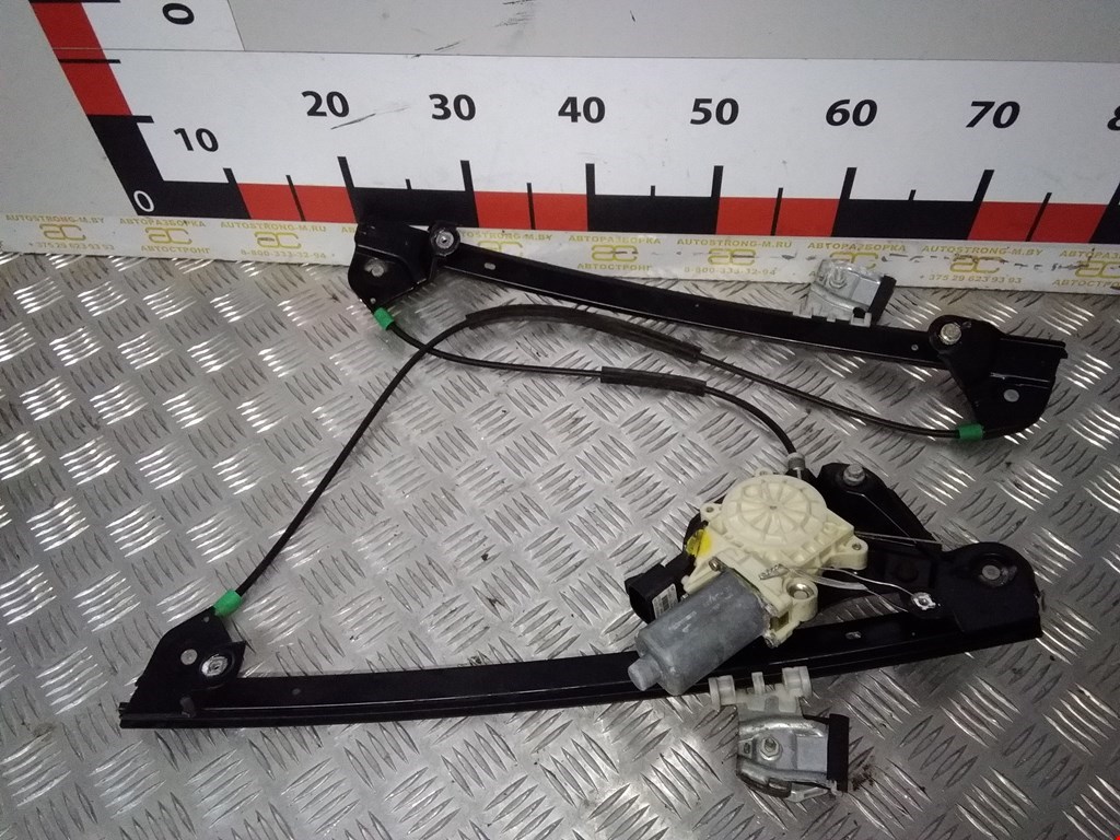 Стеклоподъемник передний левый CADILLAC SRX 2004-2009