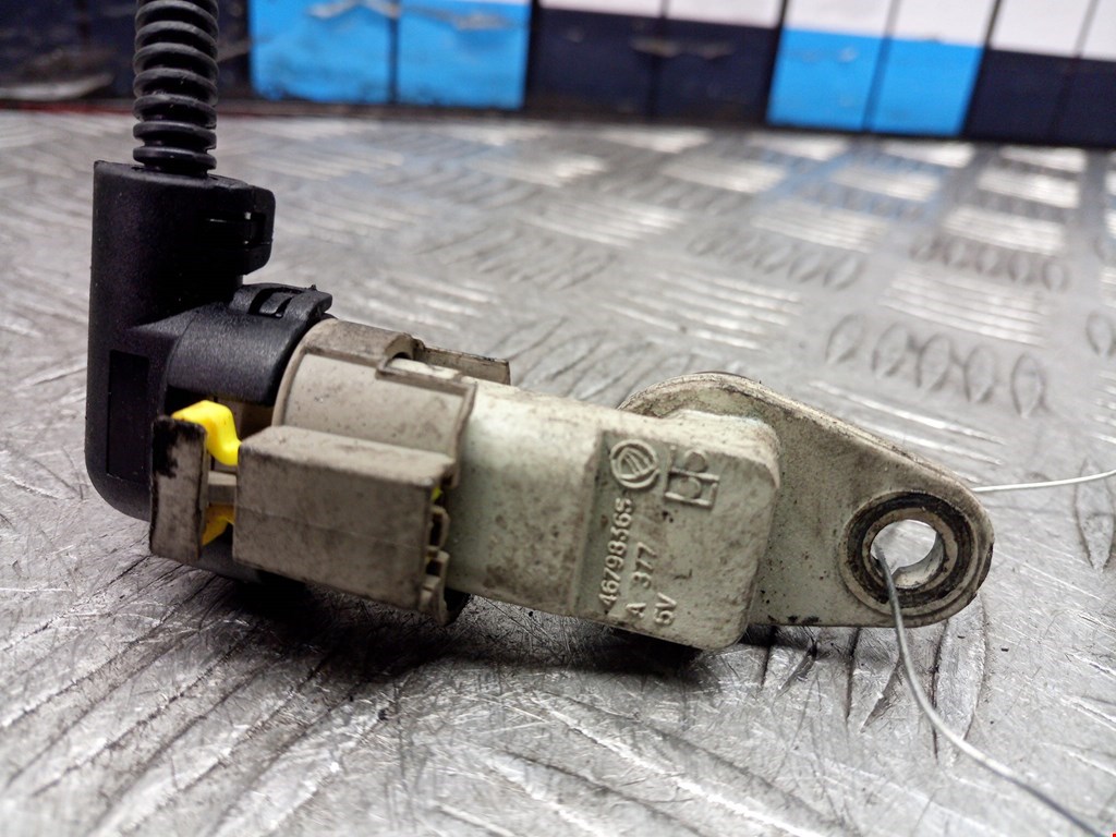 Датчик положения распредвала FIAT Grande Punto 2005-2009