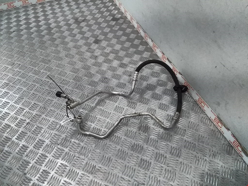 Трубка кондиционера BMW 5er 5 серия F10/F11/F07 2009-2017