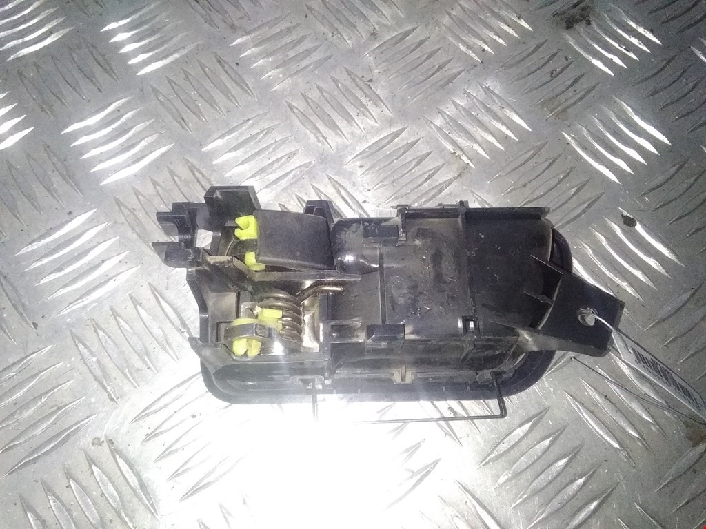 Ручка дверная передняя внутренняя правая MITSUBISHI Pajero IV 2006-2022