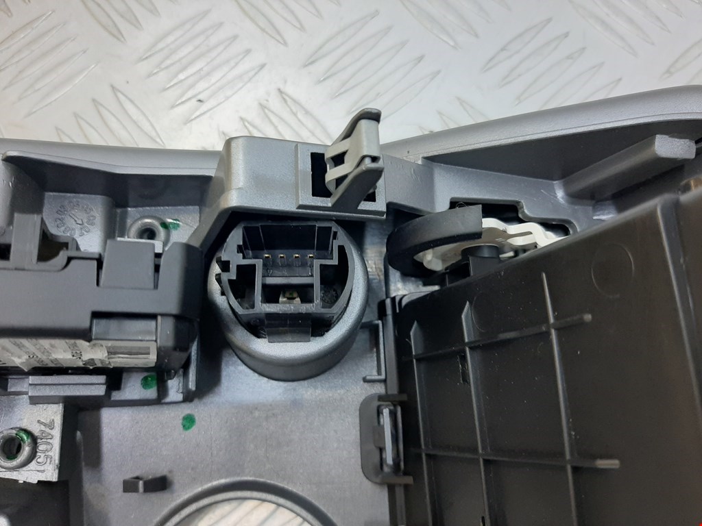 Дефлектор воздушный RENAULT Scenic II 2003-2010