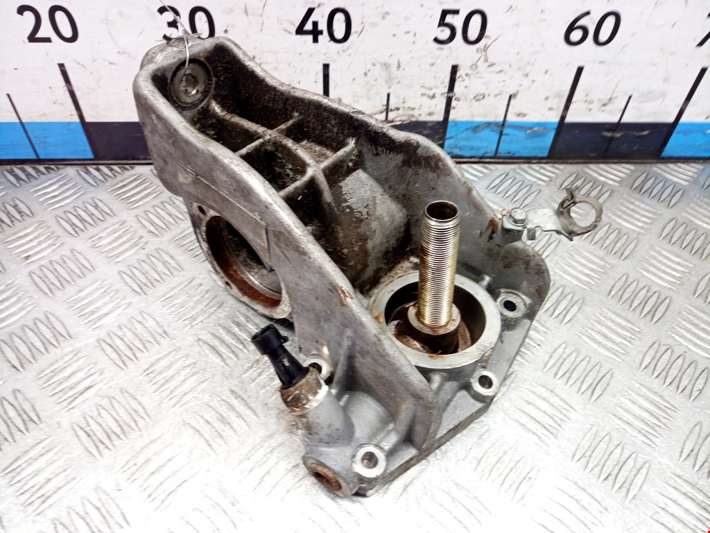 Корпус масляного фильтра LANCIA Thesis 2002-2009