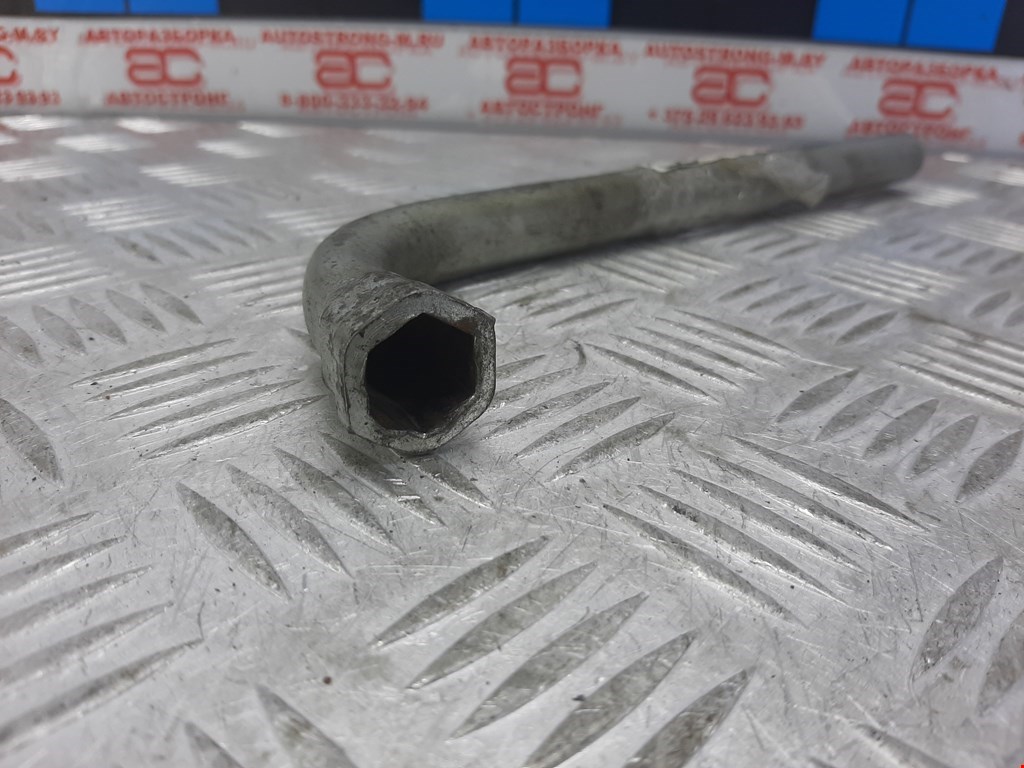 Ключ балонный SEAT Ibiza 2002-2008