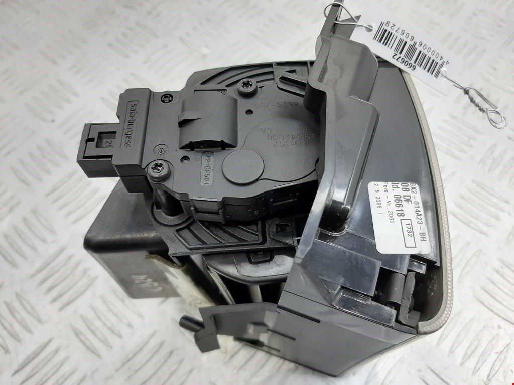 Дефлектор воздушный JAGUAR XF X250 2007-2015