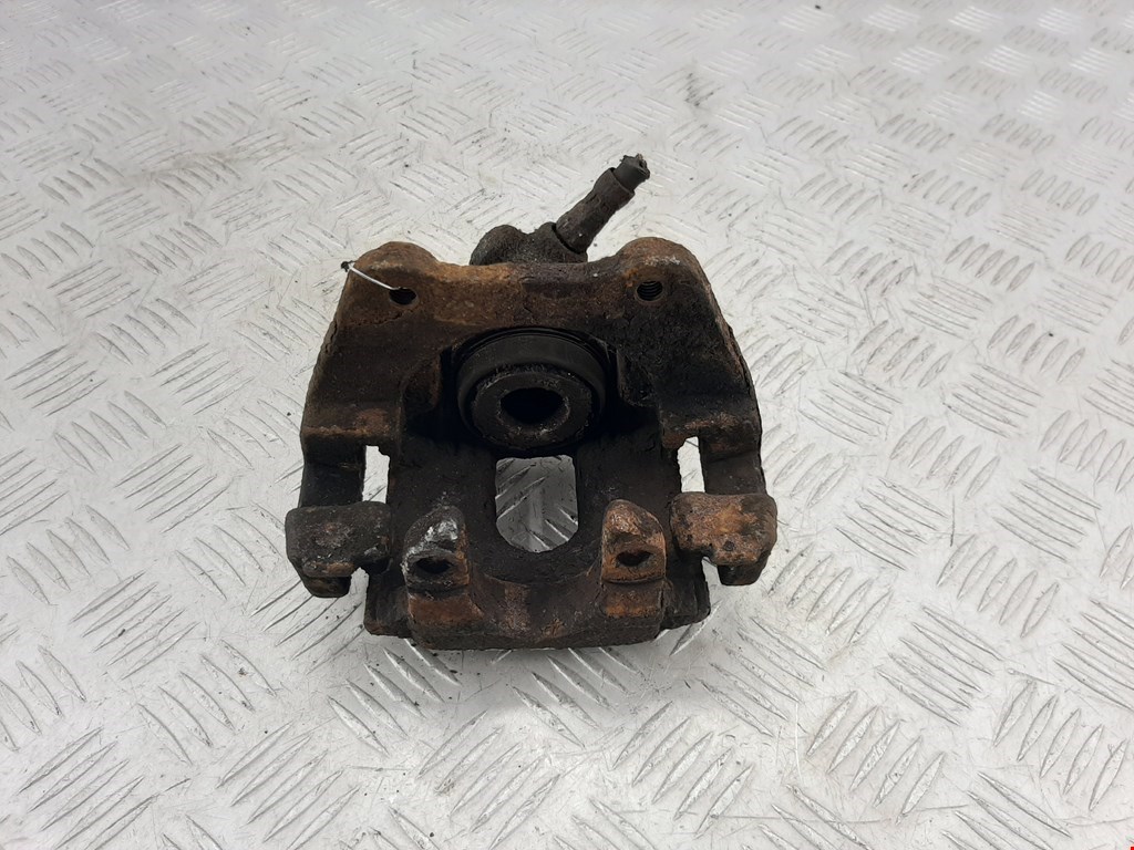 Суппорт задний правый BMW X3 E83 2003-2010