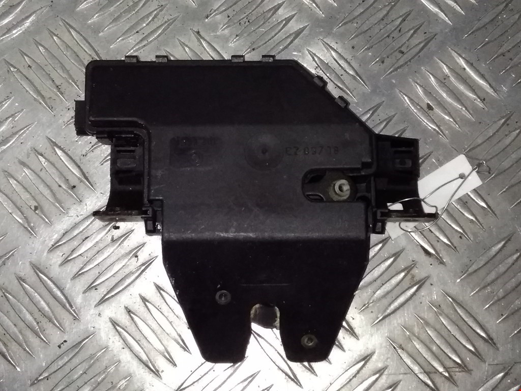 Замок багажника (крышки двери) MG ZT I 2001-2005