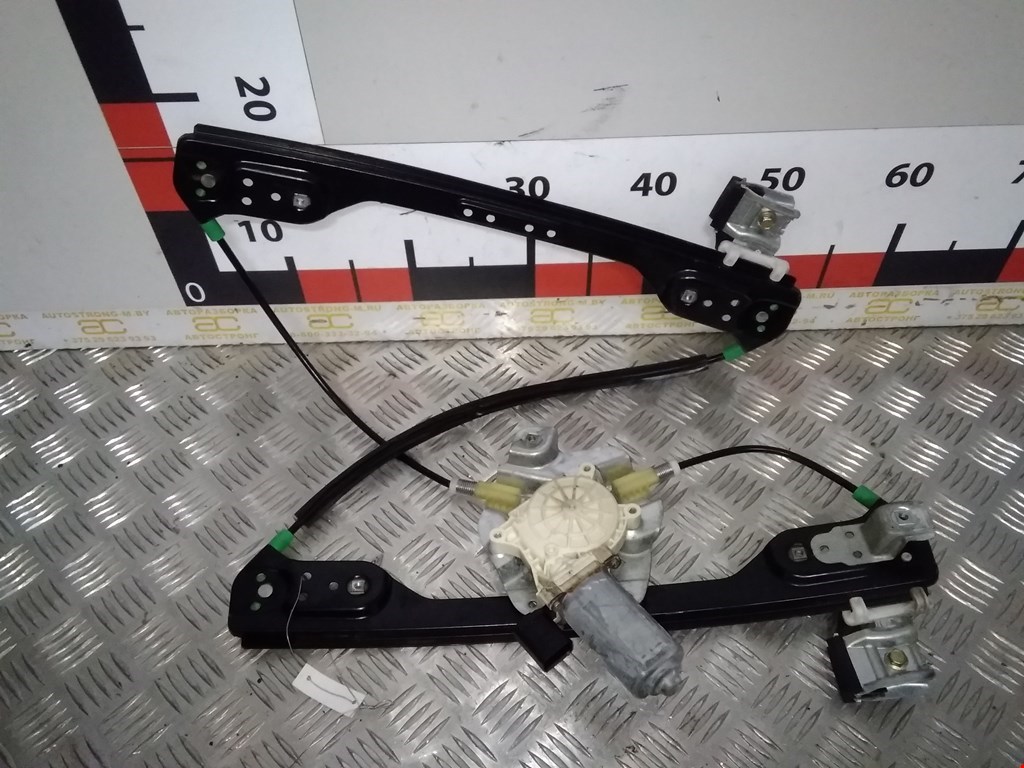 Стеклоподъемник передний правый CHRYSLER 300 C 2004-2010