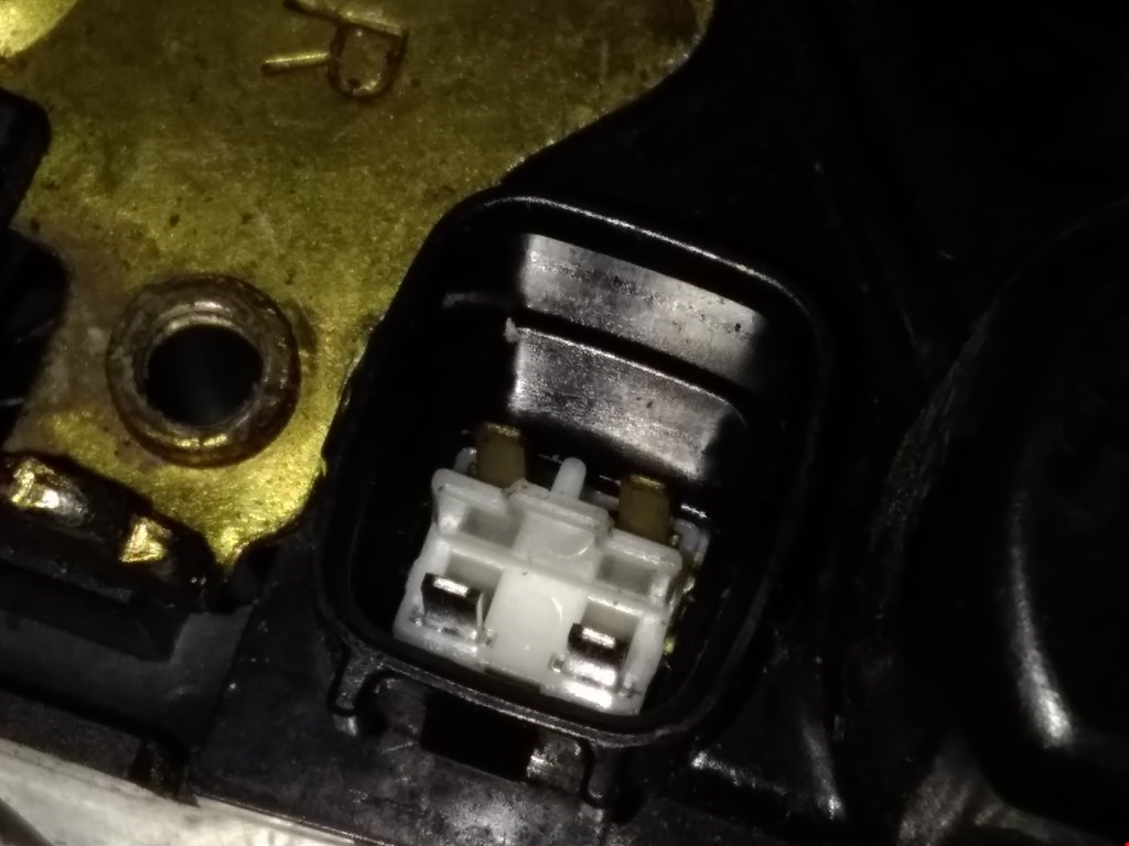 Замок двери передней правой CHRYSLER 300 C 2004-2010