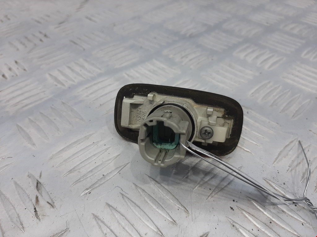 Повторитель на крыло NISSAN Almera N15 1995-2000