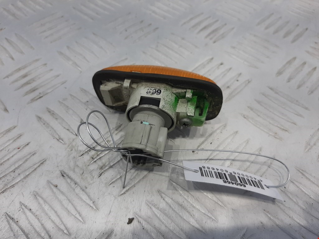 Повторитель на крыло NISSAN Almera N15 1995-2000